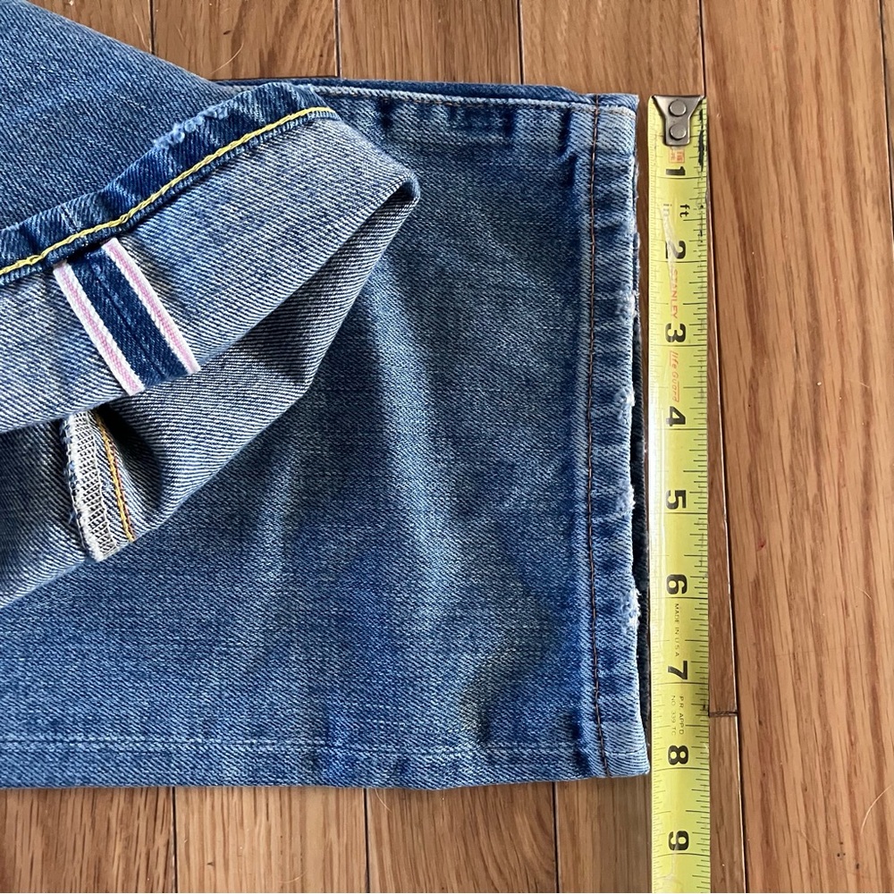 Levi's Light Blue Denim Jeans with Brown Label - Picture 16 of 16